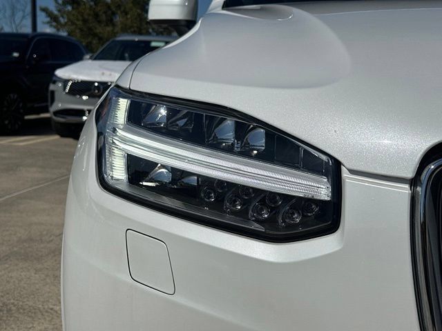 Certified 2025 Volvo XC90 T8 Plus AWD/4WD image 12