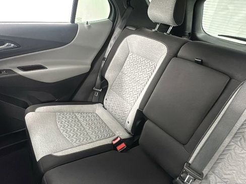 Used 2023 Chevrolet Equinox LT image 14