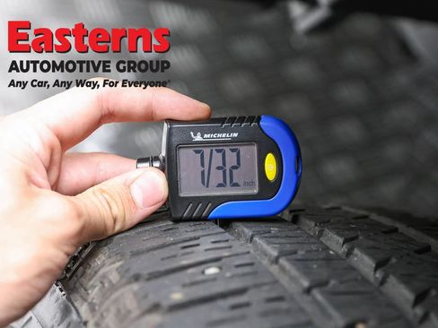 Used 2022 Jeep Wrangler Unlimited Sahara w/ Cold Weather Group AWD/4WD image 27