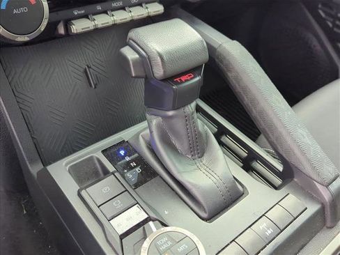 Used 2024 Toyota Tacoma TRD Off-Road image 20