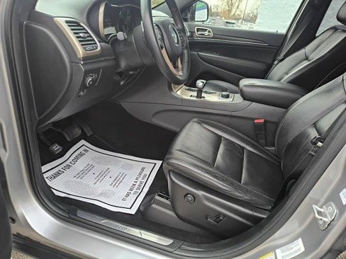 Used 2014 Jeep Grand Cherokee Limited image 11