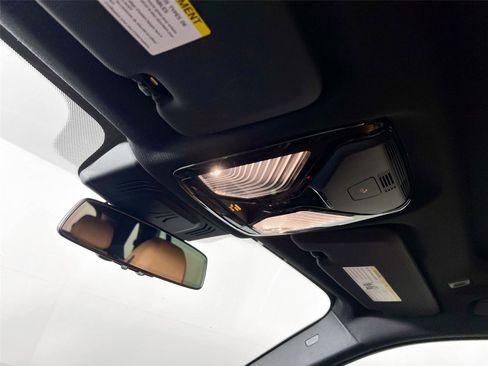 Used 2021 BMW X5 xDrive40i w/ Premium Package image 11