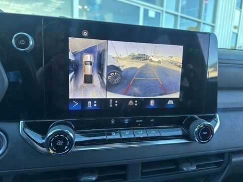 Certified 2023 Chevrolet Colorado Trail Boss w/ Technology Package image 35