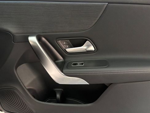 Used 2022 Mercedes-Benz CLA 250 image 22