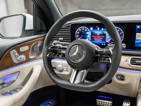 New 2026 Mercedes-Benz GLS 580 4MATIC image 20