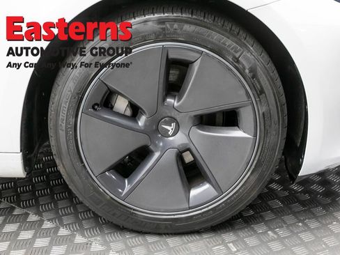 Used 2023 Tesla Model 3 Standard Range RWD image 27