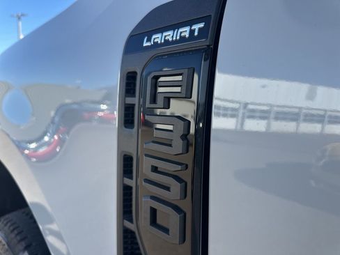 New 2026 Ford F350 Lariat w/ Black Appearance Package image 18
