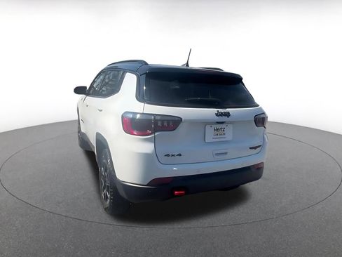 Used 2025 Jeep Compass Trailhawk image 11