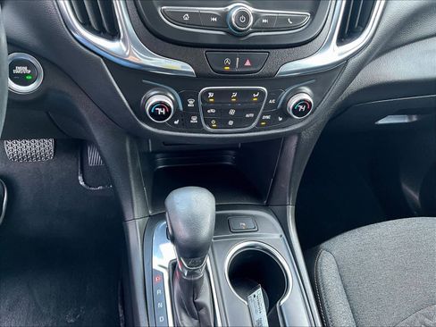 Used 2023 Chevrolet Equinox LT image 27