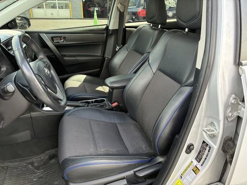 Used 2018 Toyota Corolla SE FWD image 9