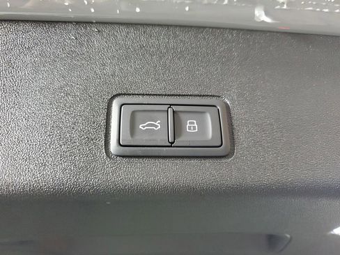 New 2026 Audi Q3 quattro 2.0T image 10