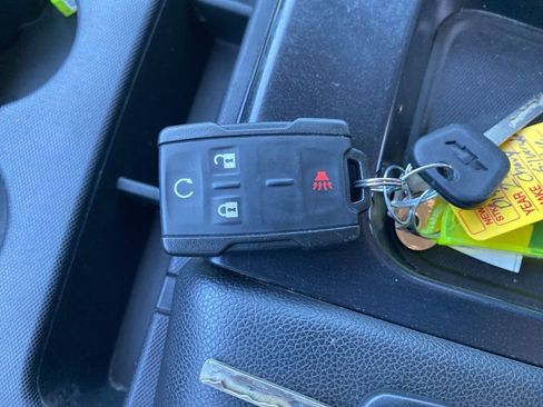 Used 2018 Chevrolet Silverado 1500 LT w/ Texas Edition image 44