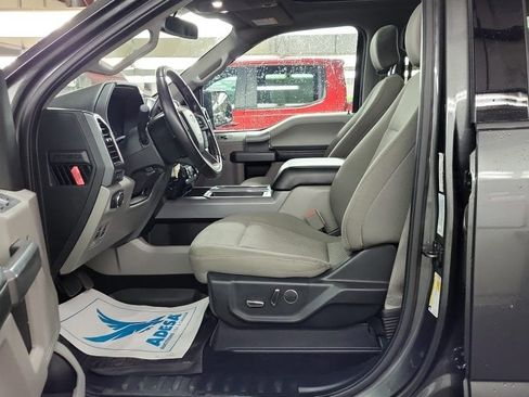 Used 2018 Ford F150 XLT w/ Equipment Group 302A Luxury image 8