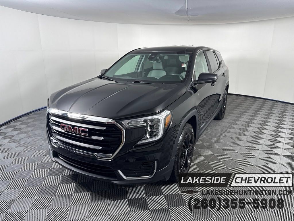Used 2022 GMC Terrain SLE AWD/4WD image 1