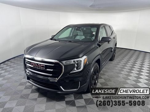 Used 2022 GMC Terrain SLE AWD/4WD image 1