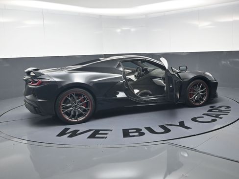 Used 2023 Chevrolet Corvette Stingray Premium Conv w/ Z51 Performance Package RWD image 24
