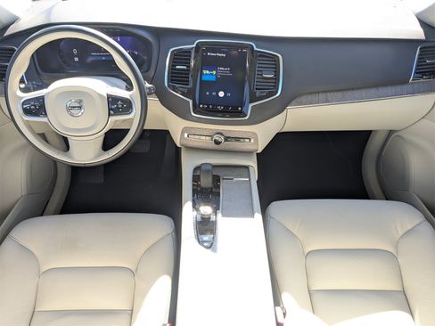 Used 2023 Volvo XC90 B5 Plus image 16