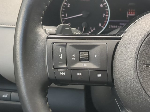 Used 2025 Nissan Pathfinder SL FWD image 29