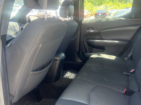 Used 2013 Dodge Avenger SE FWD image 16
