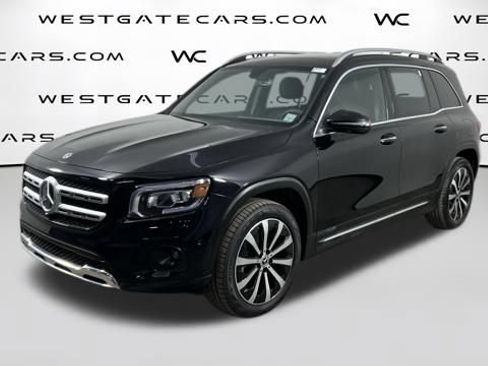 Used 2022 Mercedes-Benz GLB 250 image 1