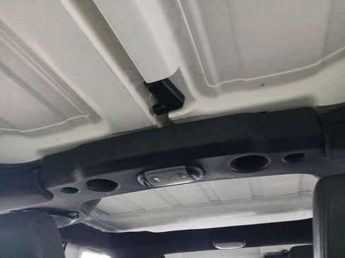 Used 2014 Jeep Wrangler Unlimited Sport w/ Connectivity Group image 6