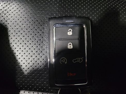 Used 2022 Jeep Grand Cherokee Limited 4xe w/ Luxury Tech Group II image 32