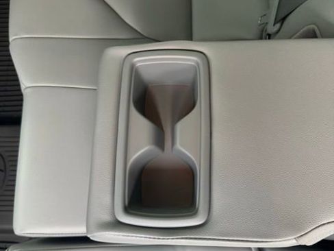 New 2026 Toyota Highlander XLE AWD/4WD image 40