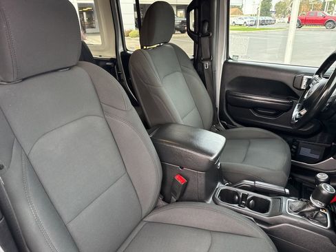 Used 2020 Jeep Wrangler Unlimited Sport S image 11