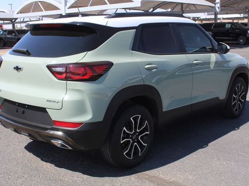 Used 2025 Chevrolet TrailBlazer ACTIV FWD image 3