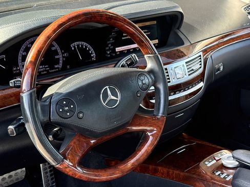 Used 2013 Mercedes-Benz S 550 image 19