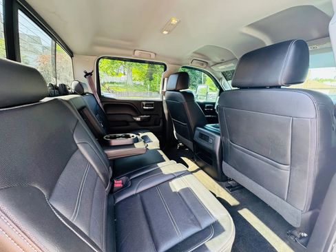 Used 2016 GMC Sierra 2500 Denali w/ Duramax Plus Package AWD/4WD image 24