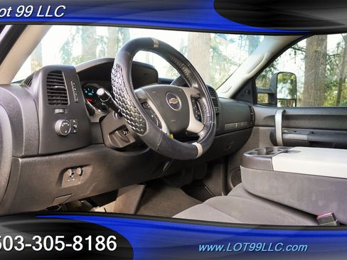 Used 2008 Chevrolet Silverado 2500 LT w/ 1LT Convenience Package image 12