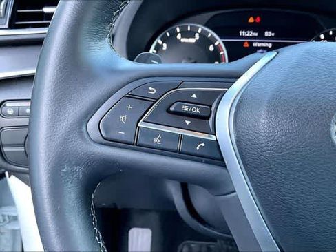 Used 2023 INFINITI QX50 Luxe AWD/4WD image 11