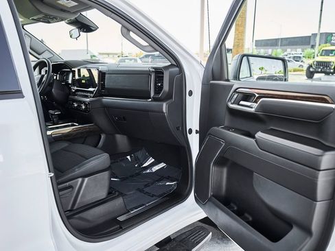 Used 2024 GMC Sierra 1500 Elevation w/ Max Trailering Package AWD/4WD image 9