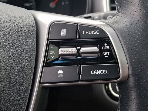 Used 2019 Kia Sorento SX AWD/4WD image 25