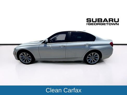 Used 2018 BMW 320i Sedan RWD image 4