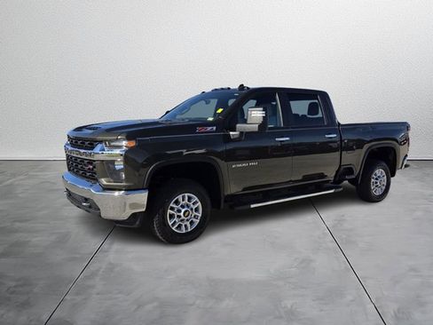 Used 2022 Chevrolet Silverado 2500 LT w/ Z71 Off-Road Package image 2