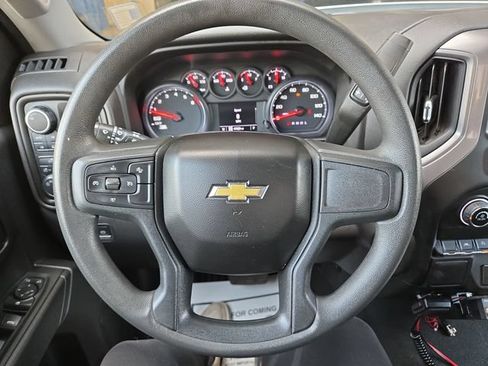 Used 2022 Chevrolet Silverado 1500 Custom AWD/4WD image 17