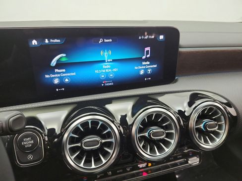 Used 2023 Mercedes-Benz CLA 250 image 10
