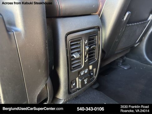 Used 2024 Dodge Durango GT image 33