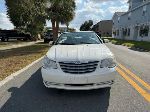 Used 2008 Chrysler Sebring Touring image 2