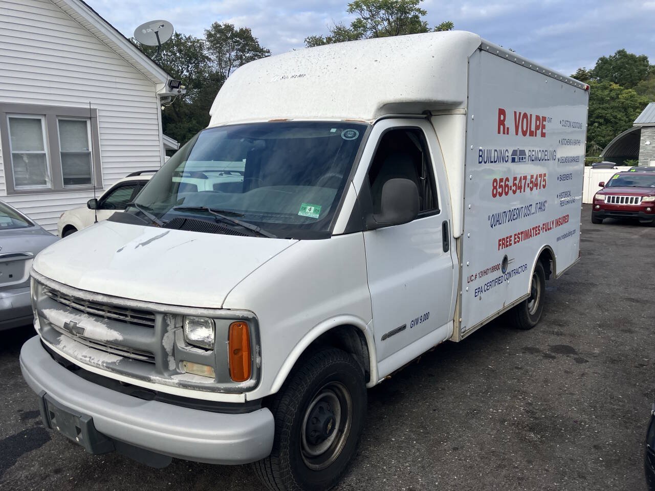 Used 2002 Chevrolet Express 3500 RWD image 2