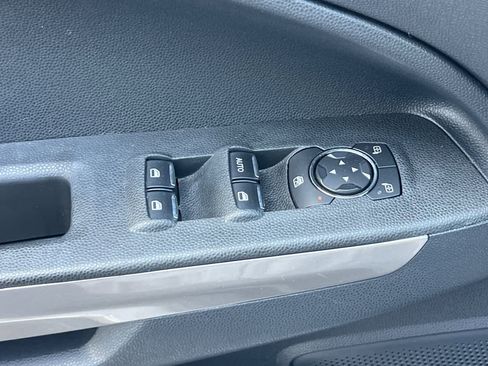 Used 2019 Ford EcoSport SE w/ SE Convenience Package image 13