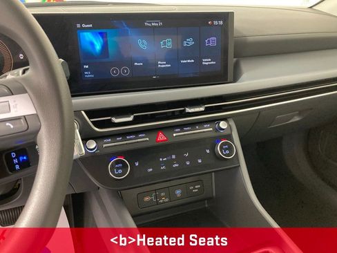 Used 2025 Hyundai Sonata SEL FWD image 2