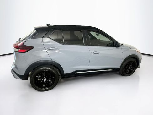 Used 2023 Nissan Kicks SR FWD image 10