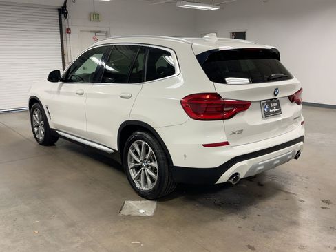 Used 2019 BMW X3 sDrive30i w/ Premium Package image 3