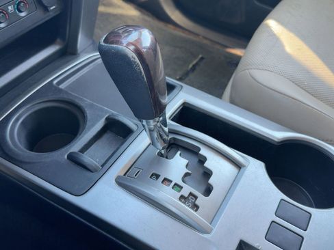 Used 2015 Toyota 4Runner Limited image 16