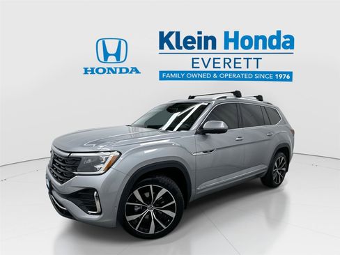 Used 2024 Volkswagen Atlas SEL Premium R-Line AWD/4WD image 1