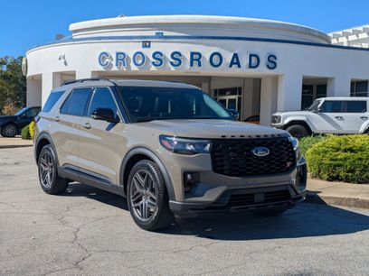 New 2026 Ford Explorer ST w/ Sun And Sound Package