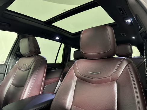 Used 2020 Cadillac XT6 Premium Luxury FWD image 13